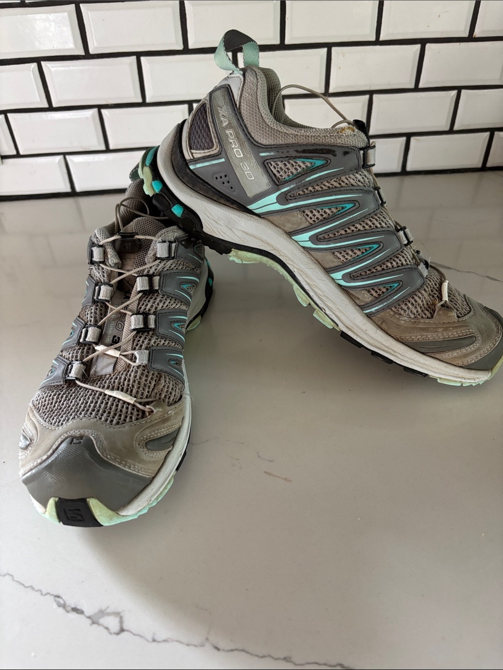 Salomon Women's XA Pro 3D Trail Running Shoes, Gray w:Teal Accents GREAT COND